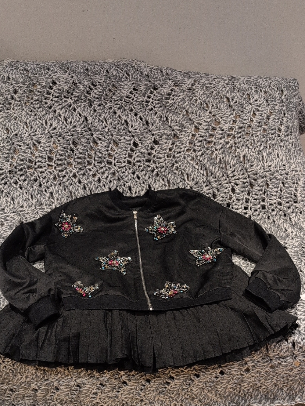 Unique Safety Pin Embellished Jacket | Cropped Statement Coat | Size M Y2Kโจ